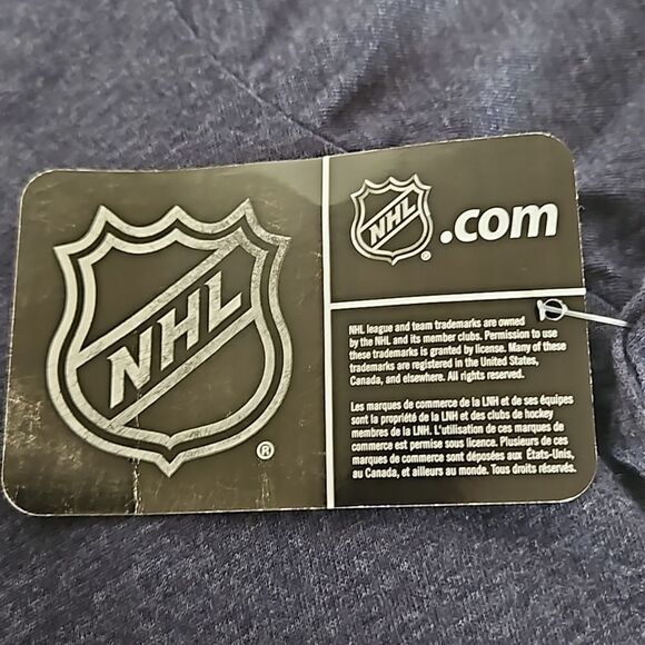 NHL Women's Hockey Winnipeg Jets  Logo Short Sleeves T-Shirt - Picture 8 of 16